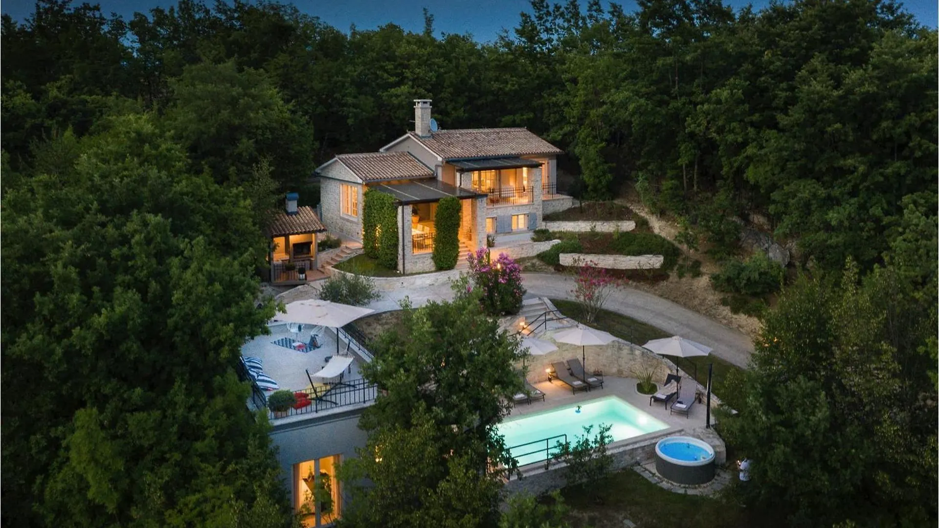 Villa Pićan 0*,